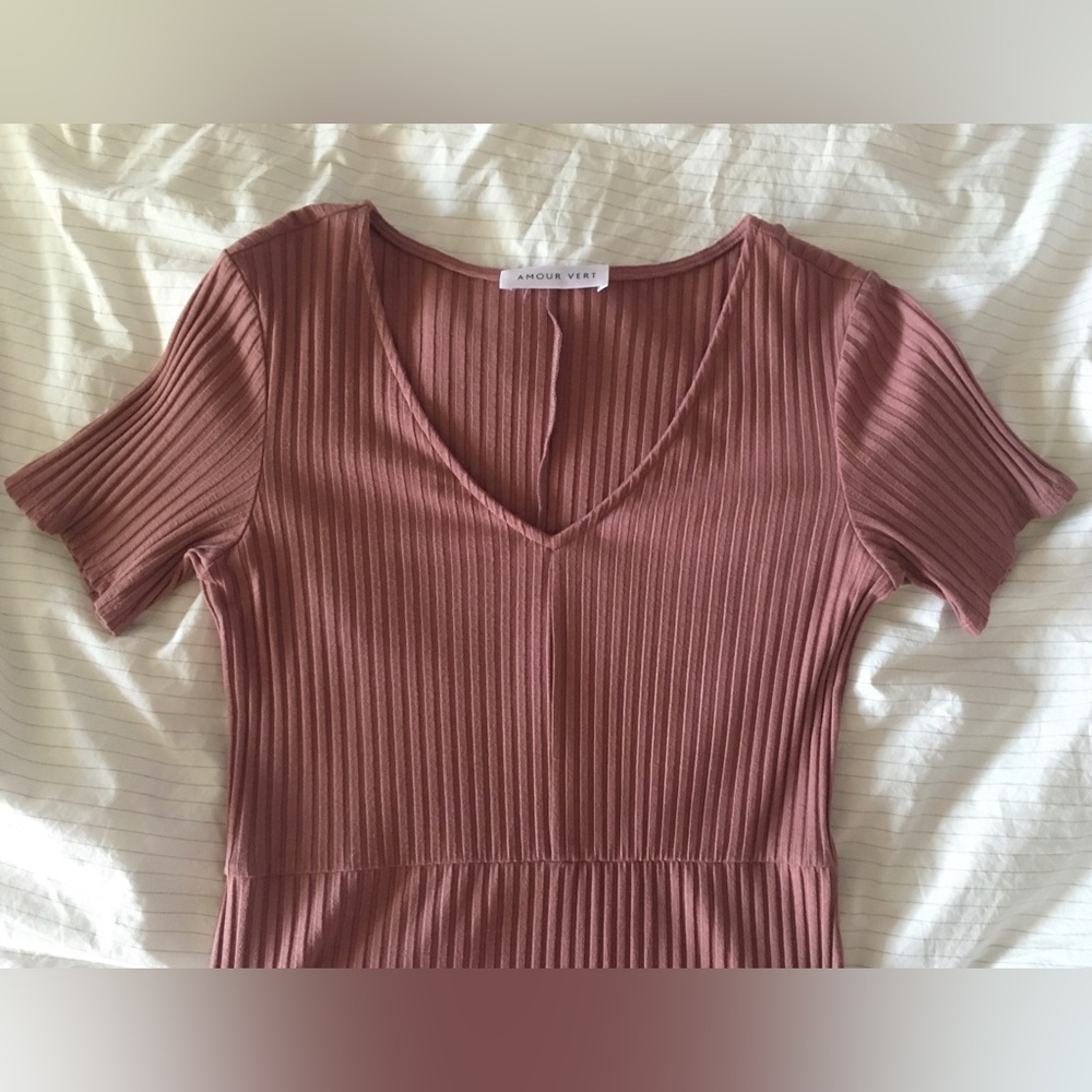 Amour Vert Ribbed V-Neck Dress